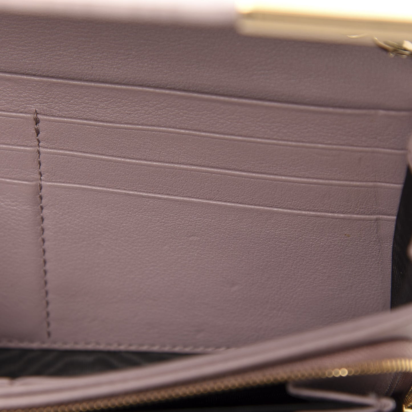Soft Microguccissima Dice Chain Wallet Mauve