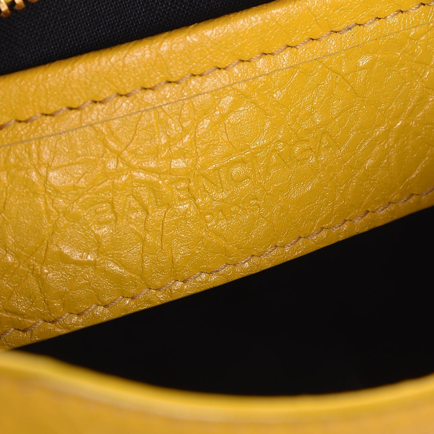 Agneau Classic Gold Hardware Nano City Jaune Epi