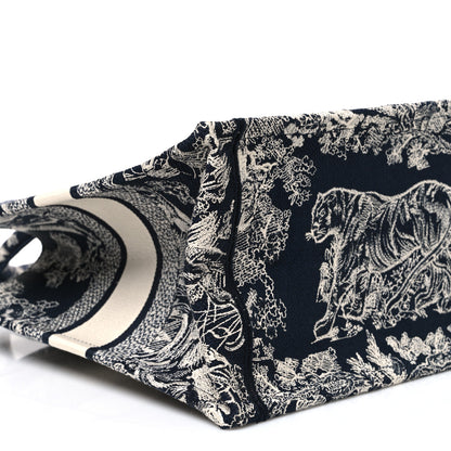Christian Dior Canvas Embroidered Medium Dioriviera Toile De Jouy Reverse Book Tote Blue 8 of 9
