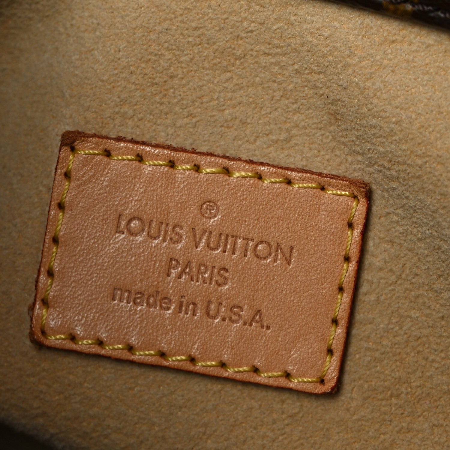 Louis Vuitton Monogram Artsy MM 6 of 10