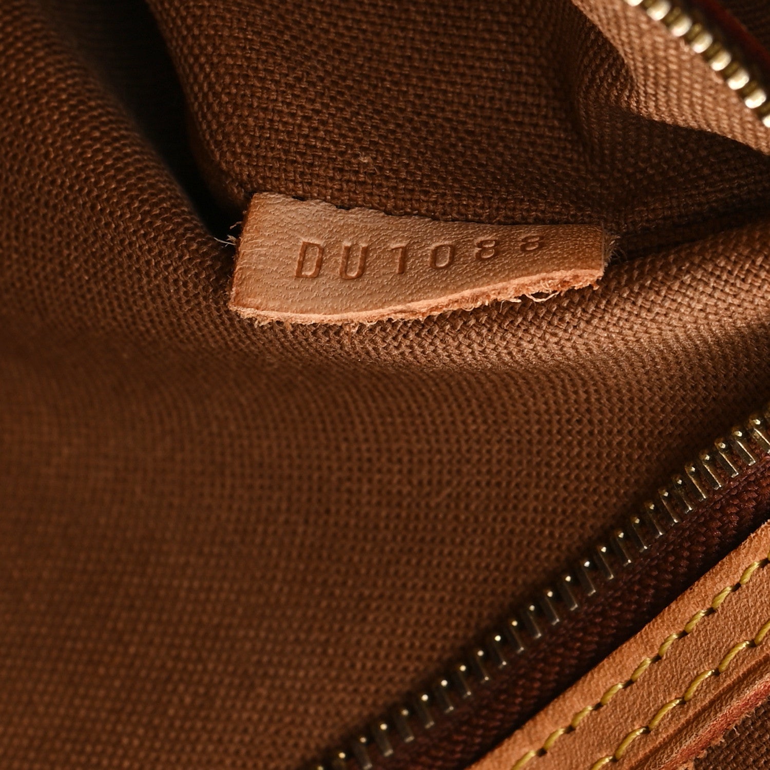 Louis Vuitton Monogram Batignolles Horizontal 7 of 10