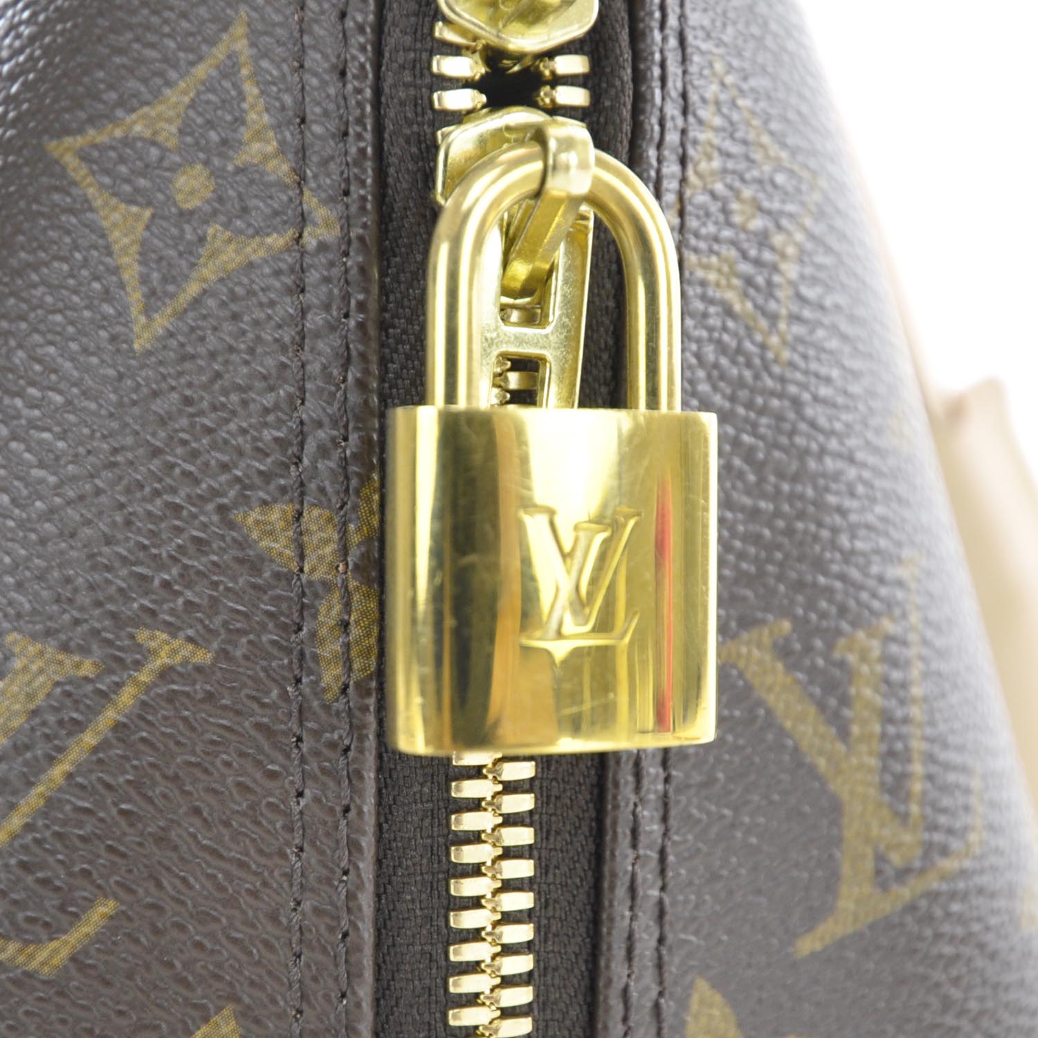 Louis Vuitton Monogram Alma PM 7 of 11