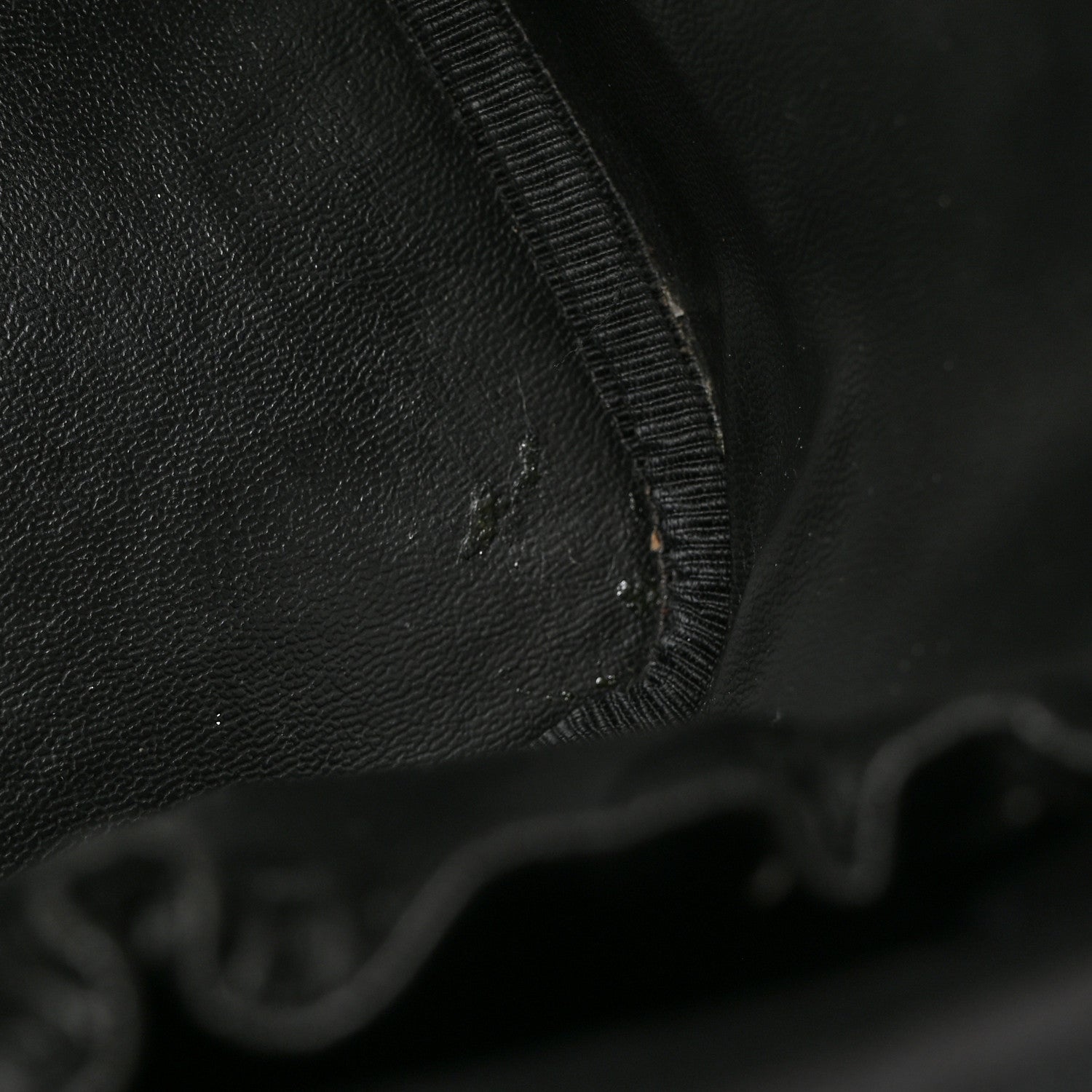 Chanel Caviar Cosmetic Vanity Bag Black 8 of 9