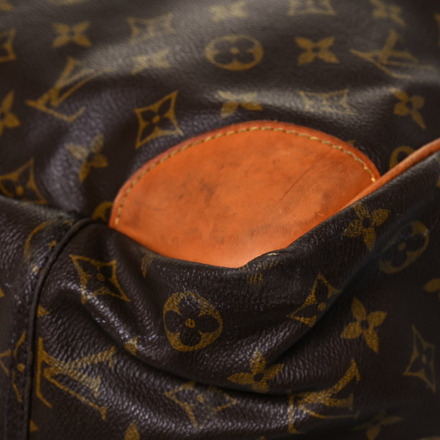 Louis Vuitton Monogram Sirius 70 12 of 20