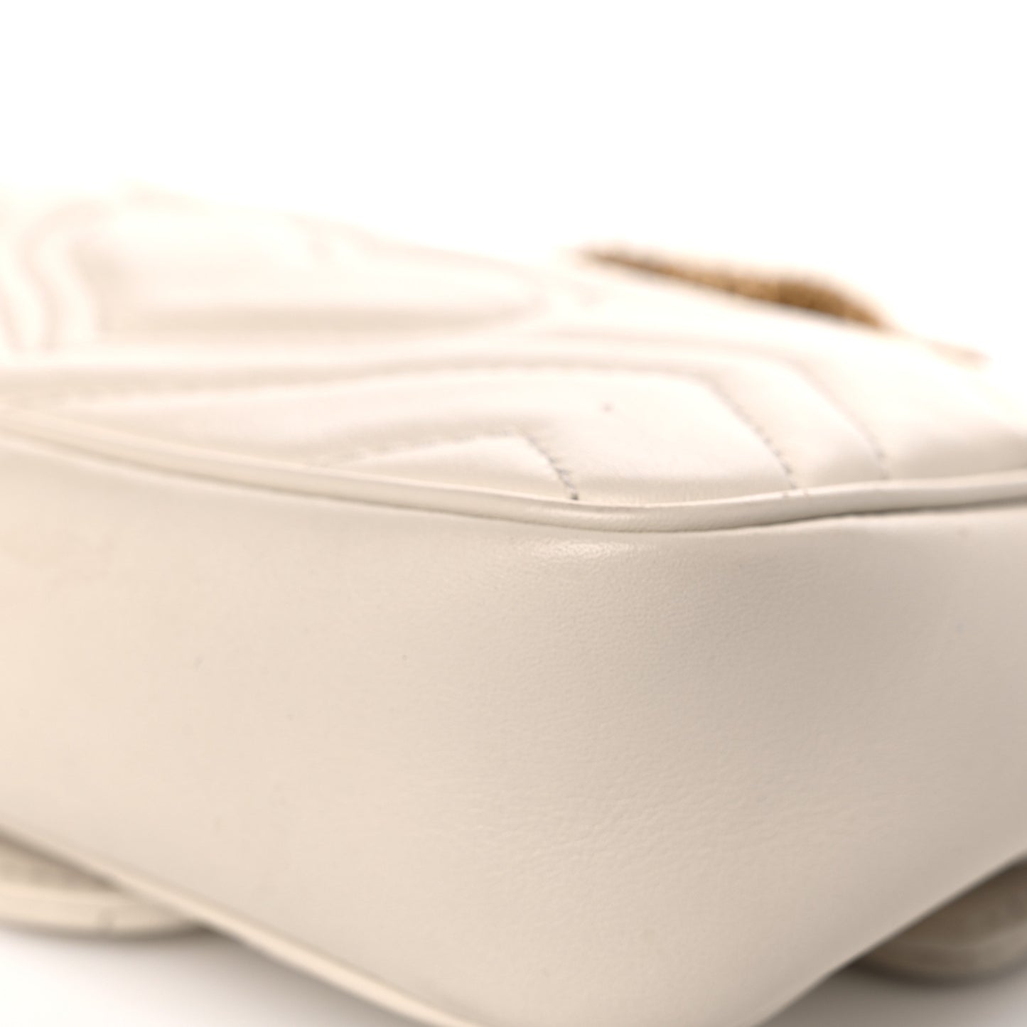 Calfskin Matelasse Super Mini GG Marmont Shoulder Bag White