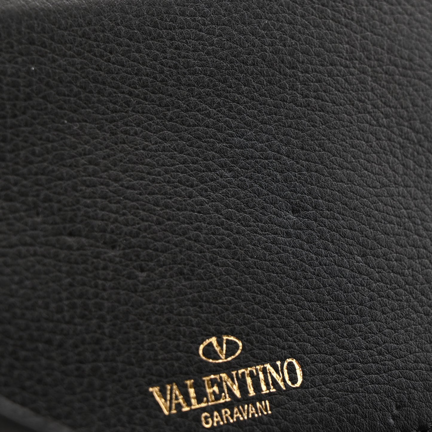Grained Calfskin Rockstud Saddle Bag Black