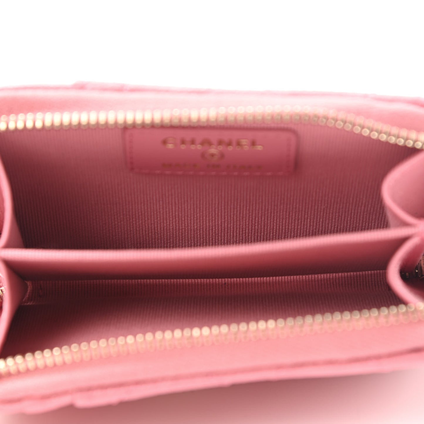 Caviar Quilted Zip Card Holder Pink
