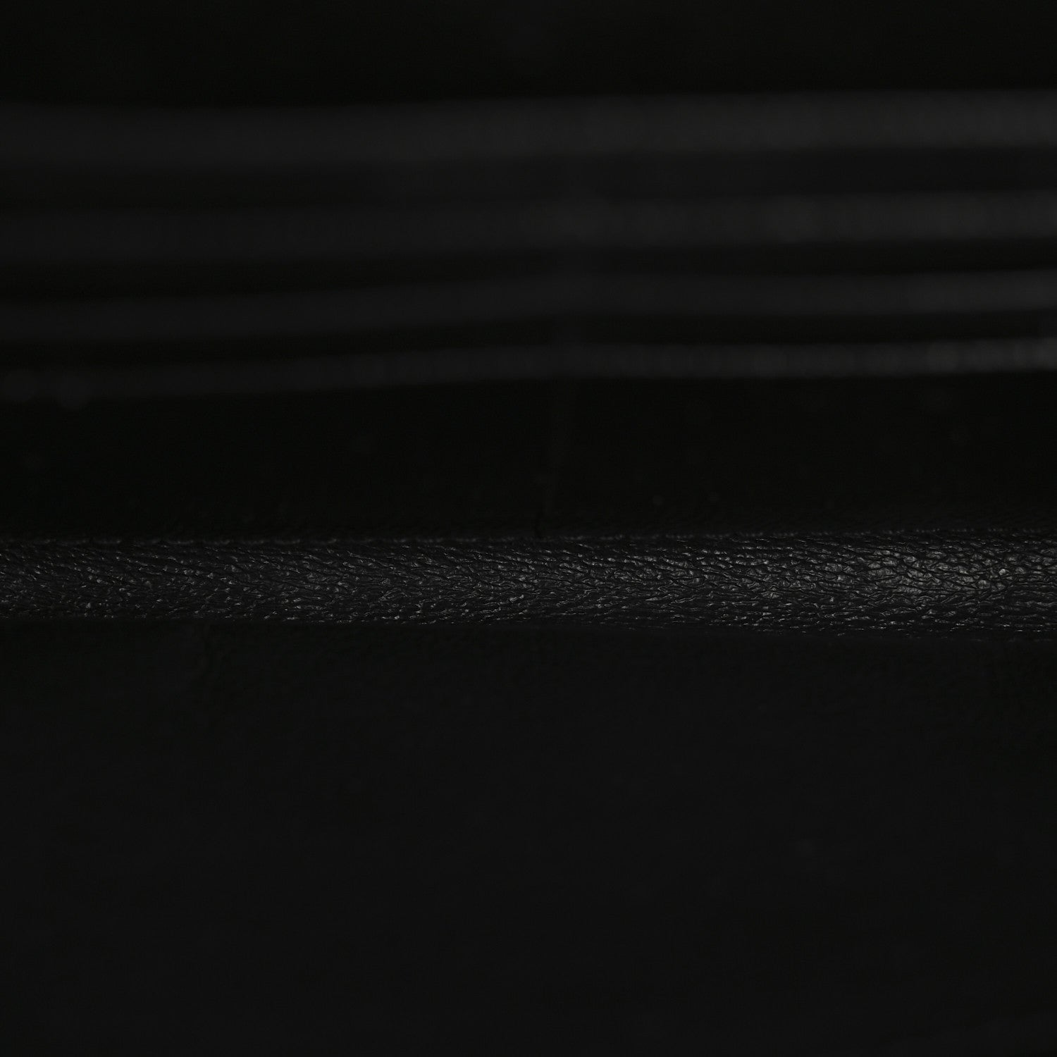 Saint Laurent Grain De Poudre Matelasse Chevron Monogram Flap Wallet Black 5 of 14