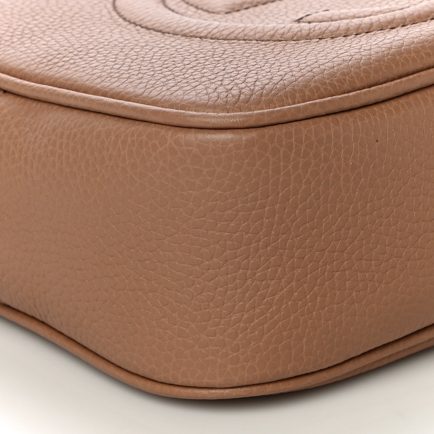 Gucci Pebbled Calfskin Small Soho Disco Bag Camelia 8 of 10