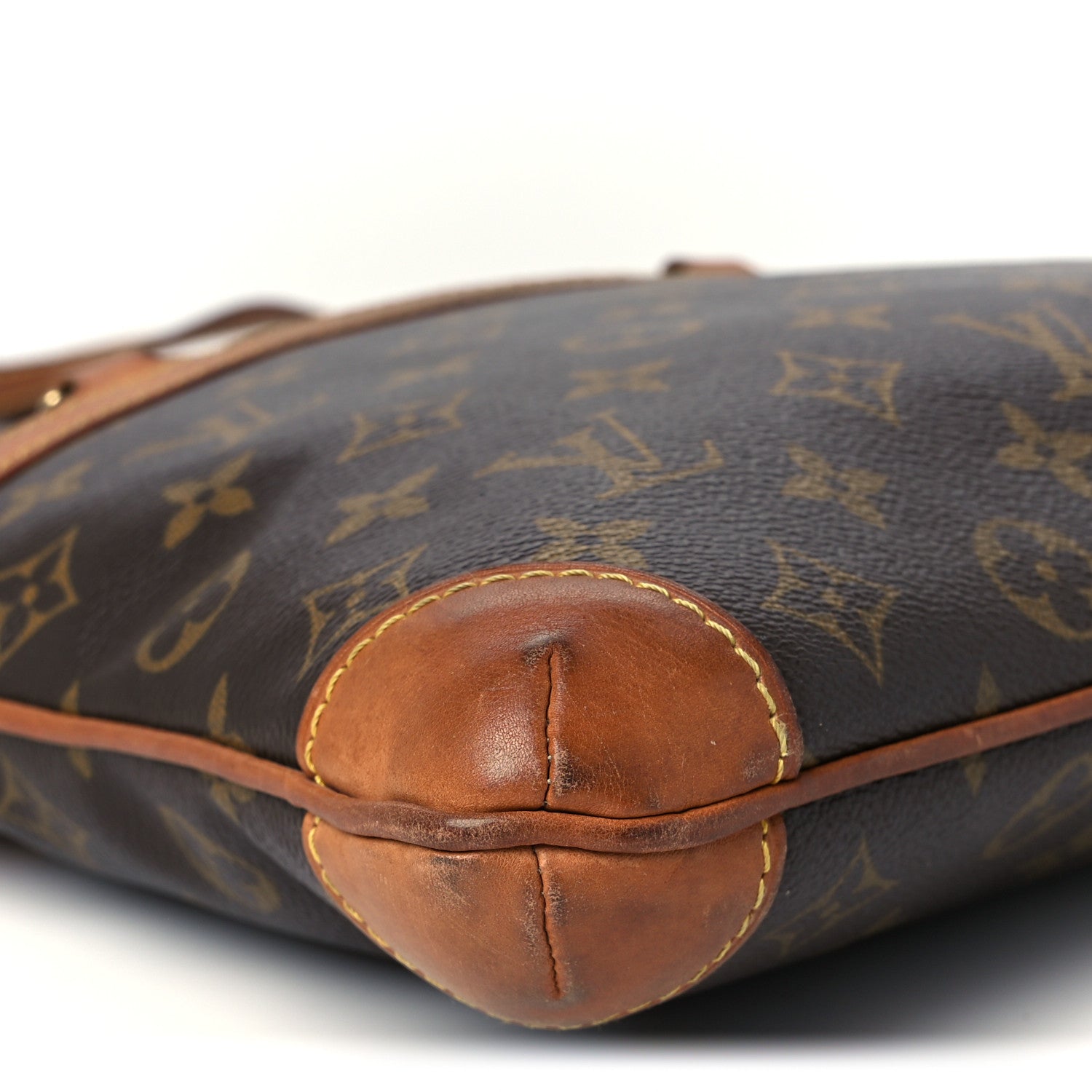 Louis Vuitton Monogram Sac Coussin GM 8 of 9