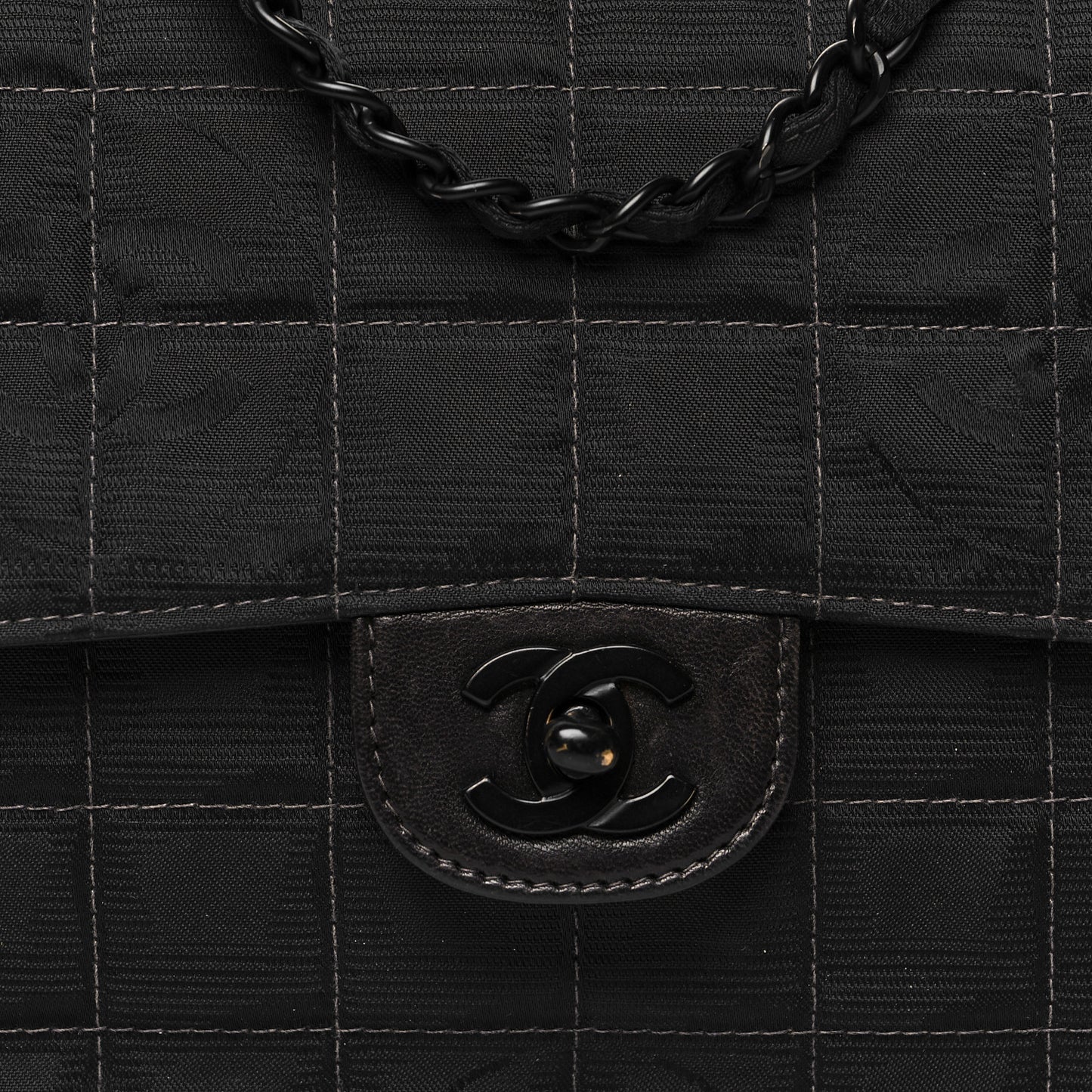 Nylon Medium Travel Flap Black