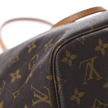 Louis Vuitton Monogram Neverfull MM 14 of 15