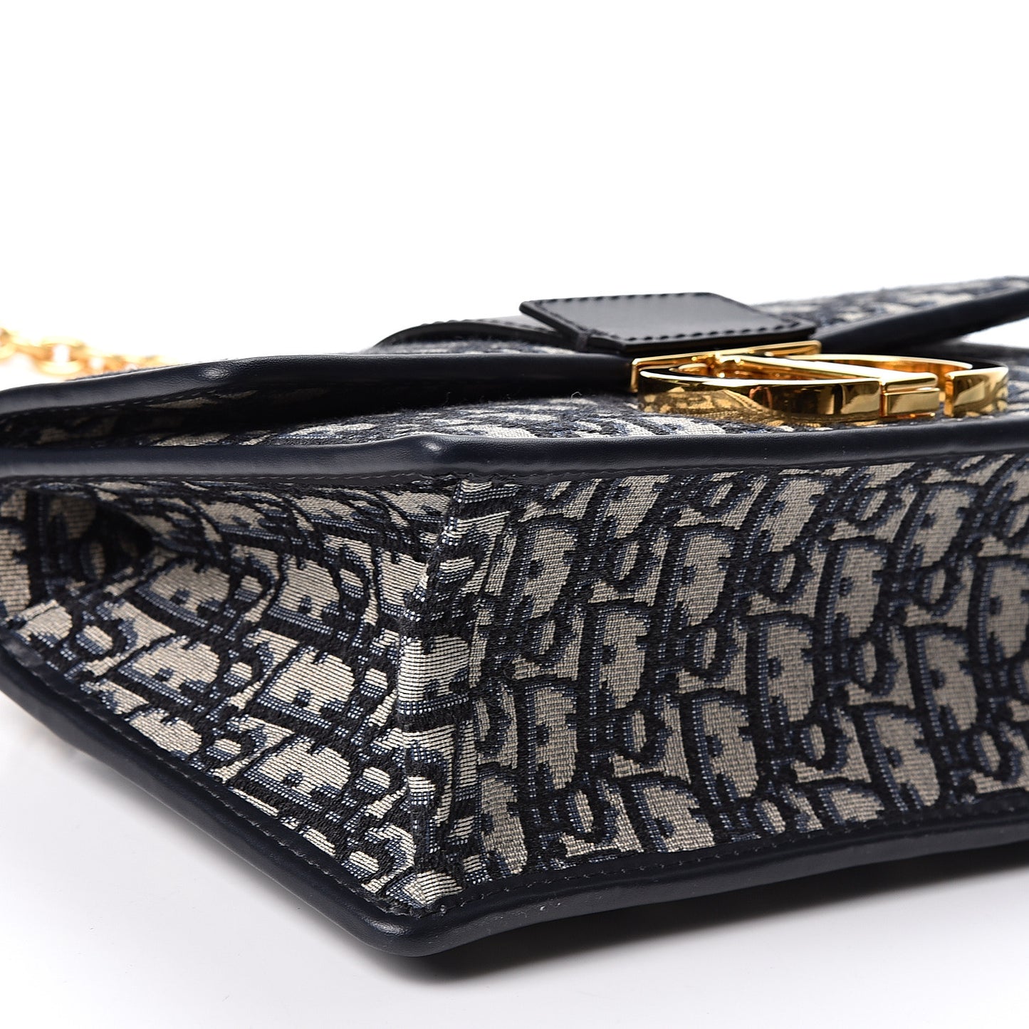 Oblique 30 Montaigne Chain Flap Bag Blue