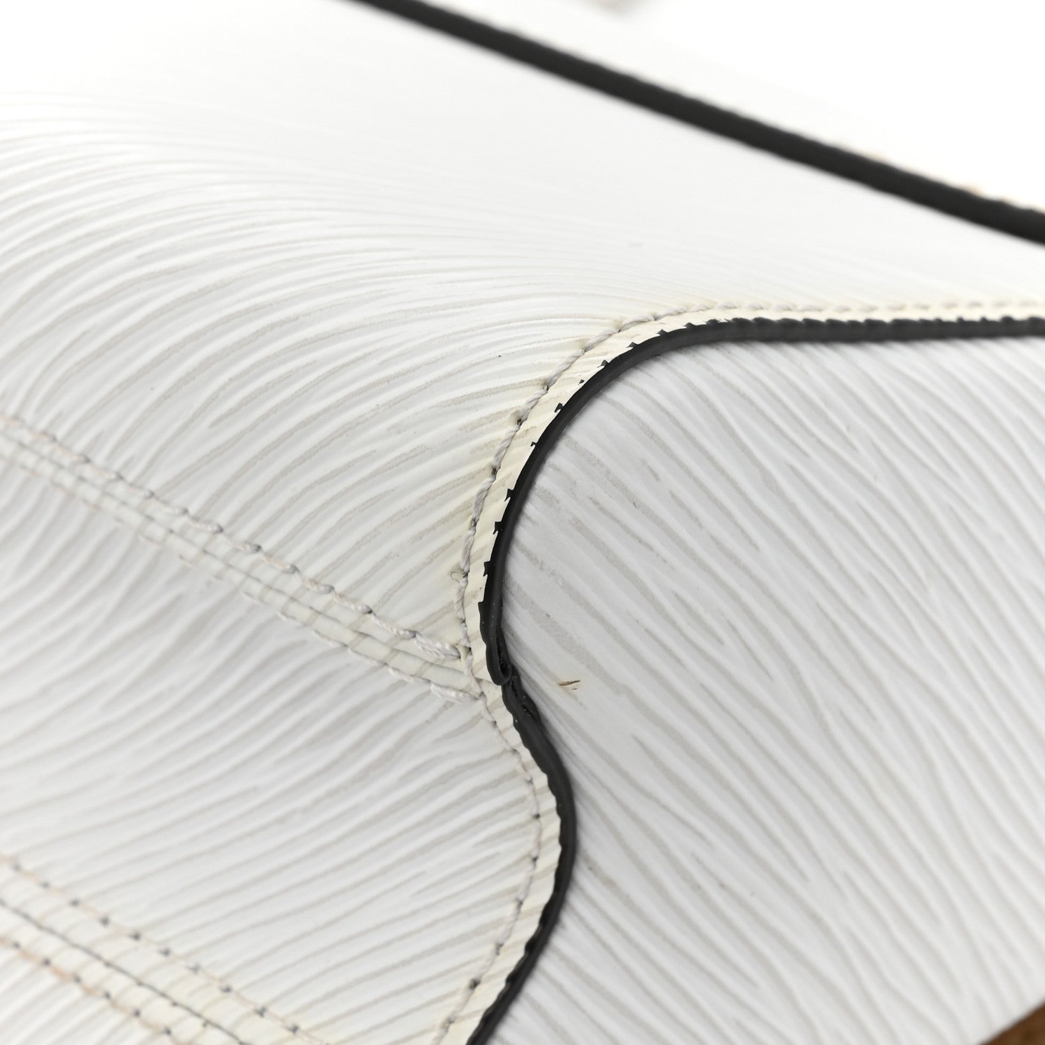 Louis Vuitton Epi Twist Shoulder Bag PM White 14 of 14