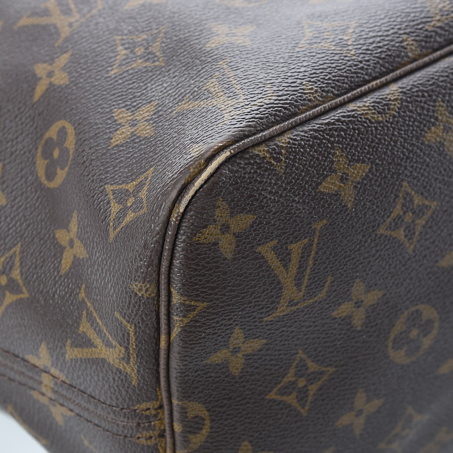 Louis Vuitton Monogram Neverfull MM 25 of 27