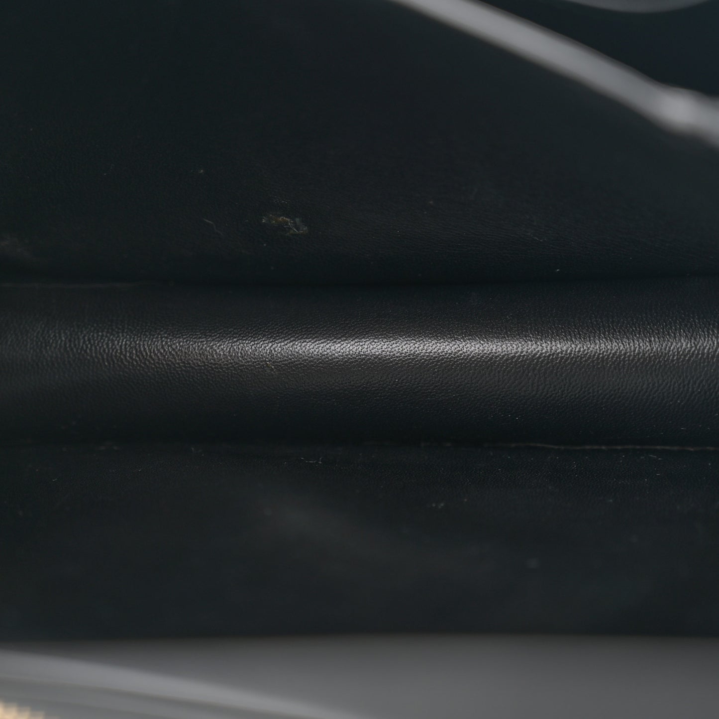 Box Calfskin Medium Classic Box Flap Bag Black