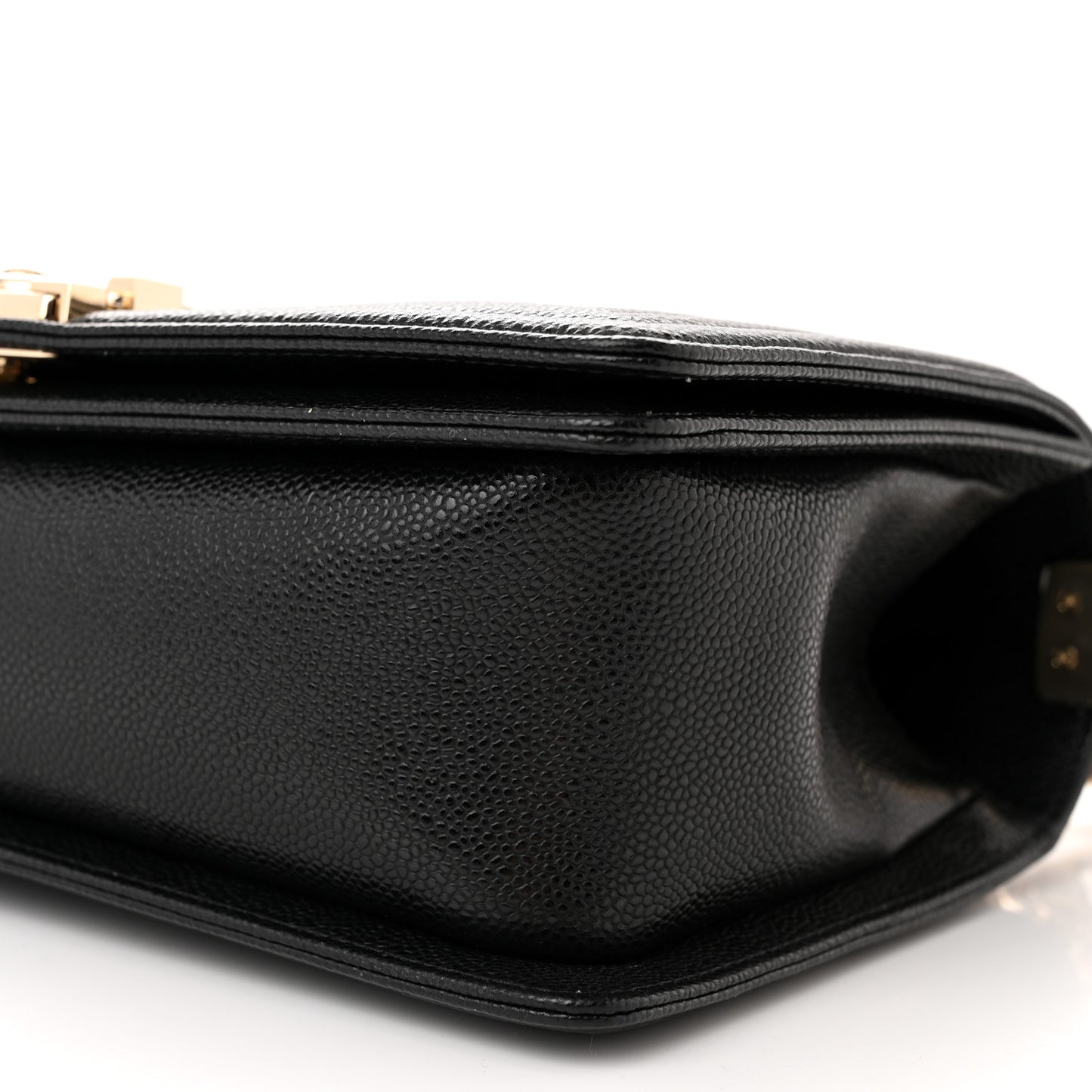 Caviar Chevron Quilted Medium Boy Flap Black