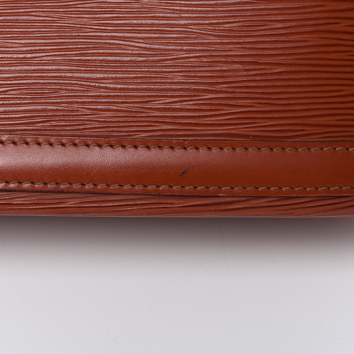 Louis Vuitton Epi Lussac Kenyan Fawn 13 of 22