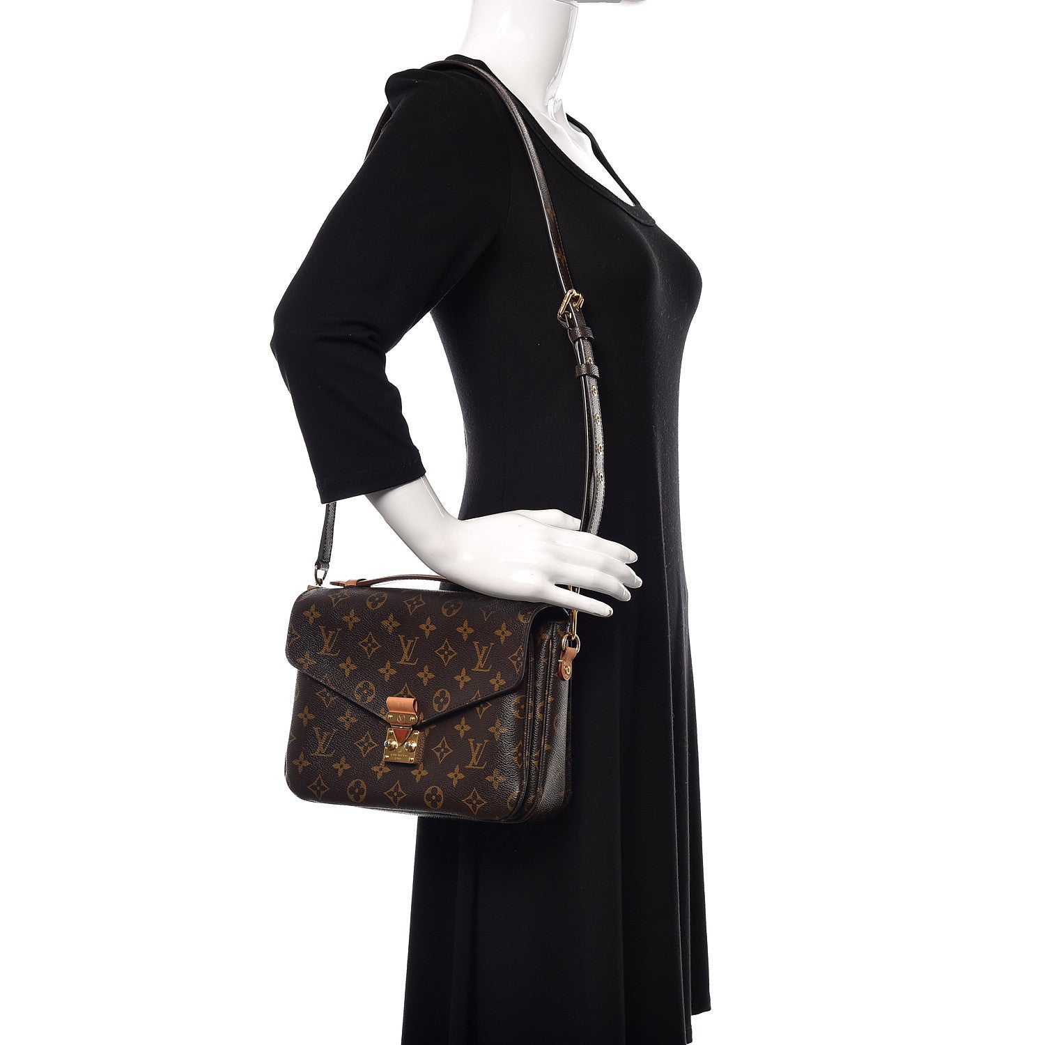 Louis Vuitton Monogram Pochette Metis 2 of 16