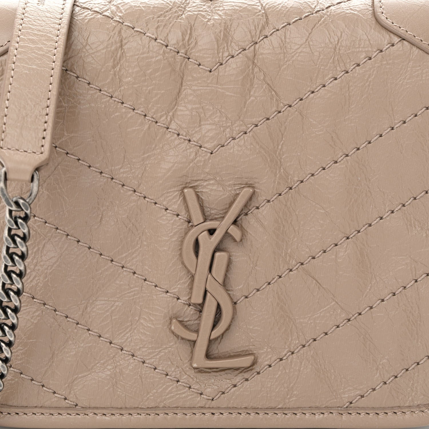 Saint Laurent Crinkled Calfskin Matelasse Monogram Niki Chain Wallet Dusty Grey 8 of 12