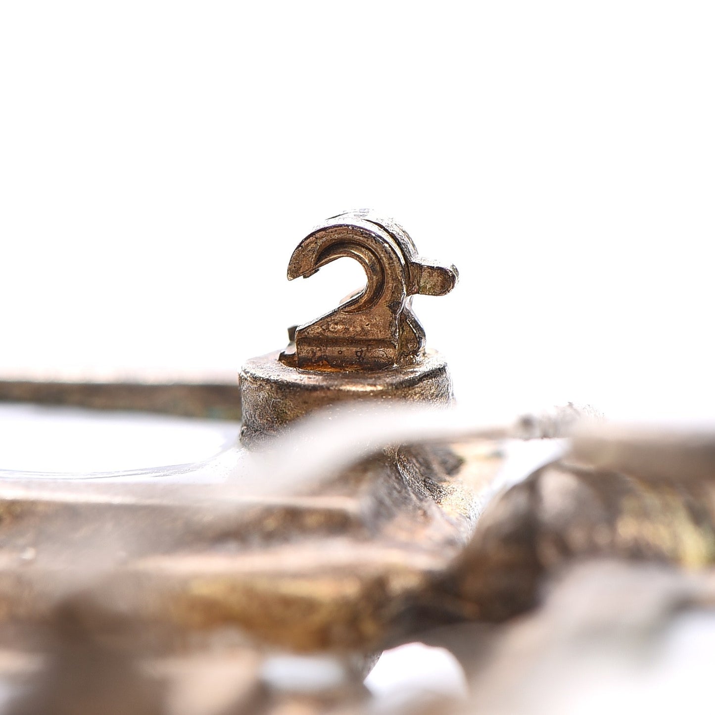 Gripoix Pearl Brooch Gold
