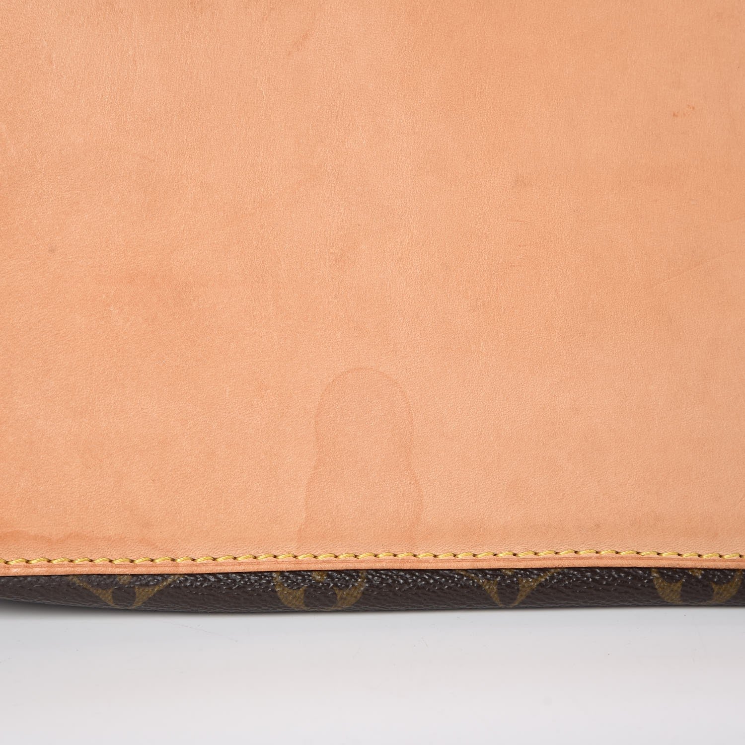 Louis Vuitton Monogram Cabas Mezzo 11 of 16