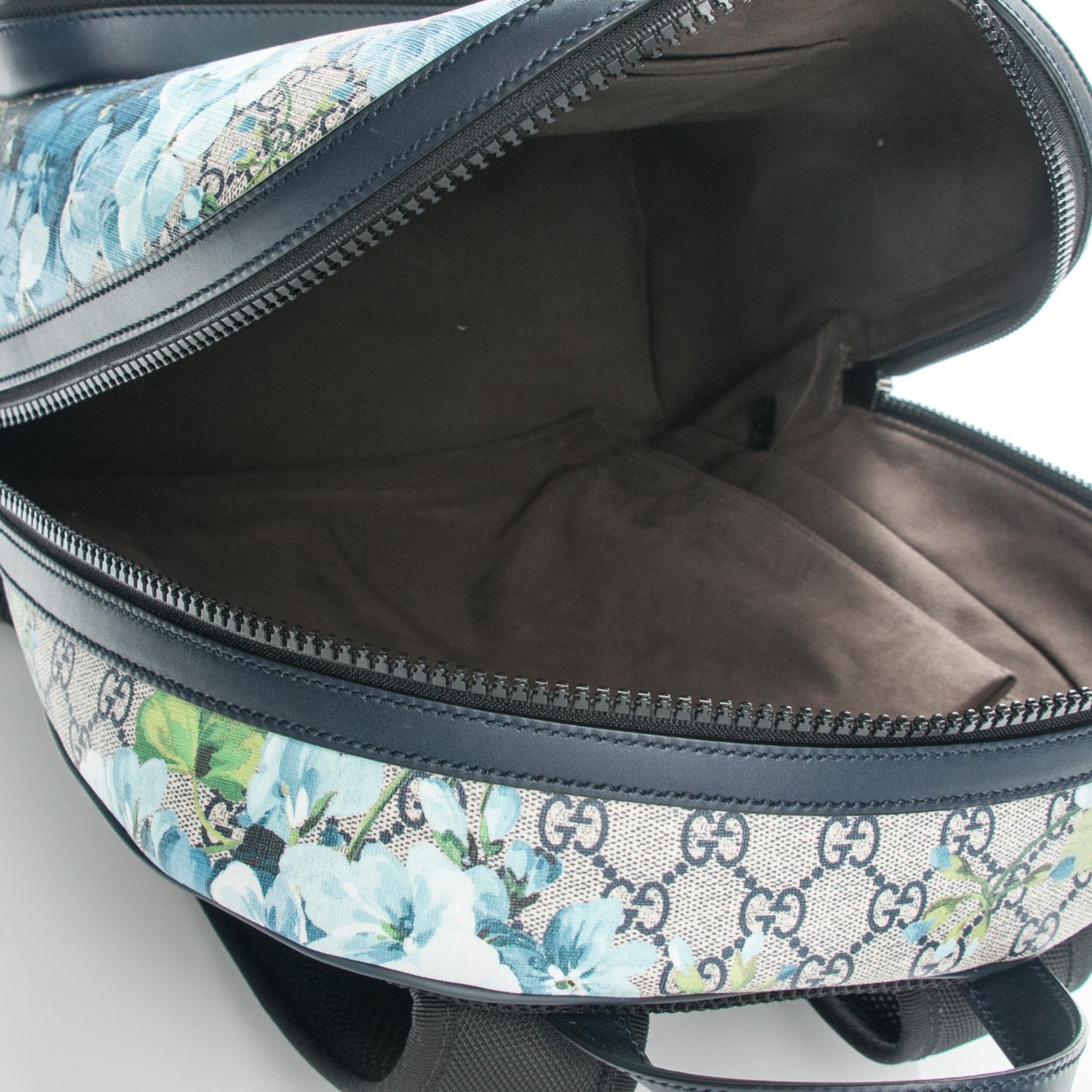 GG Supreme Monogram Blooms Medium Day Backpack Beige Blue Navy