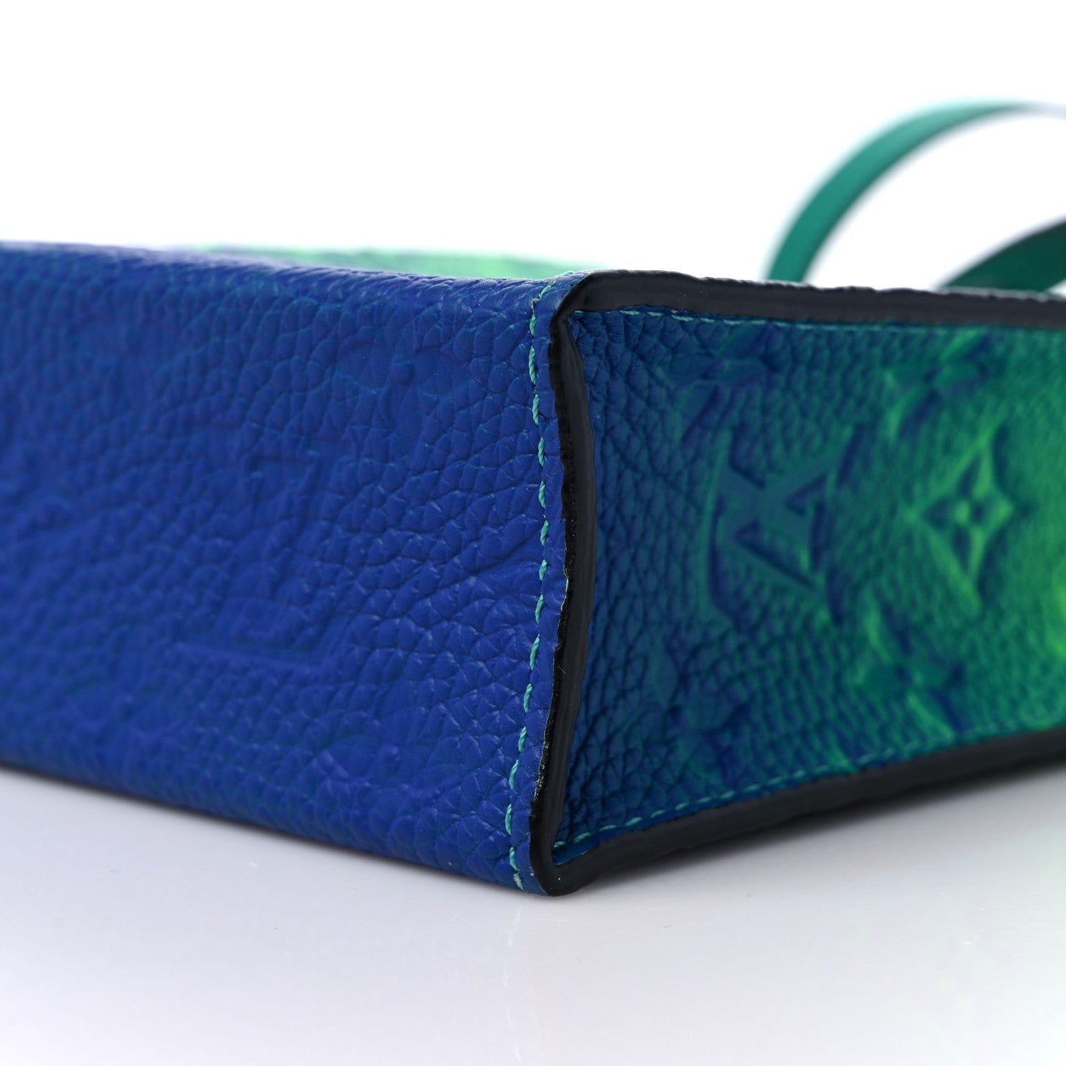 Louis Vuitton Taurillon Illusion Sac Plat XS Bleu Vert 8 of 8