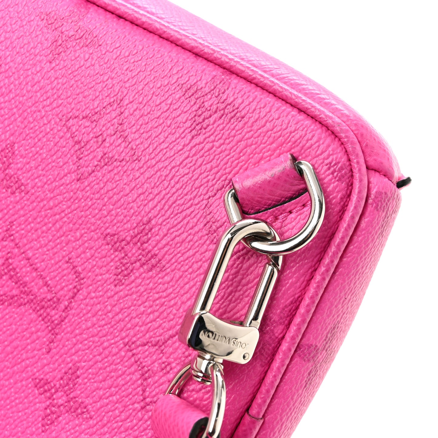 Taigarama Outdoor Slingbag Fuchsia