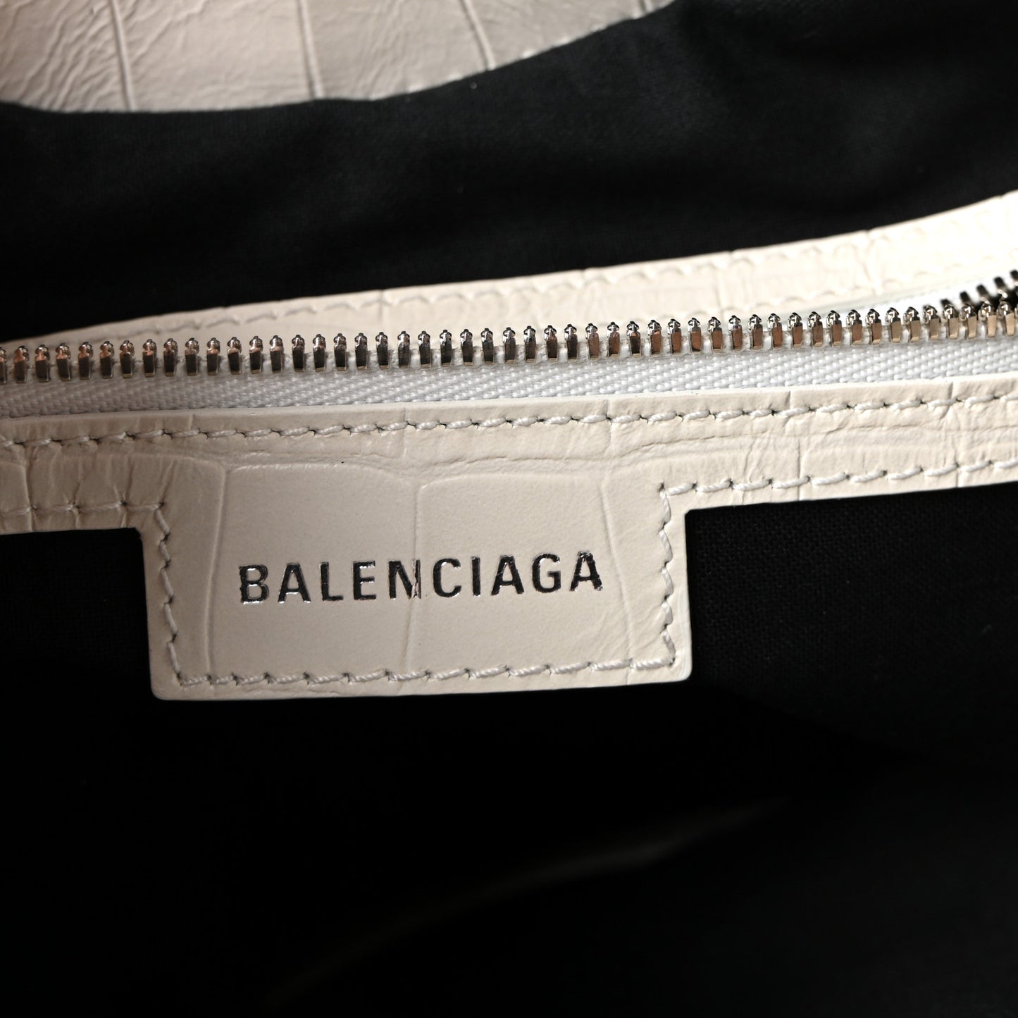 Extra Supple Calfskin Crocodile Embossed Medium Le Cagole Shoulder Bag White
