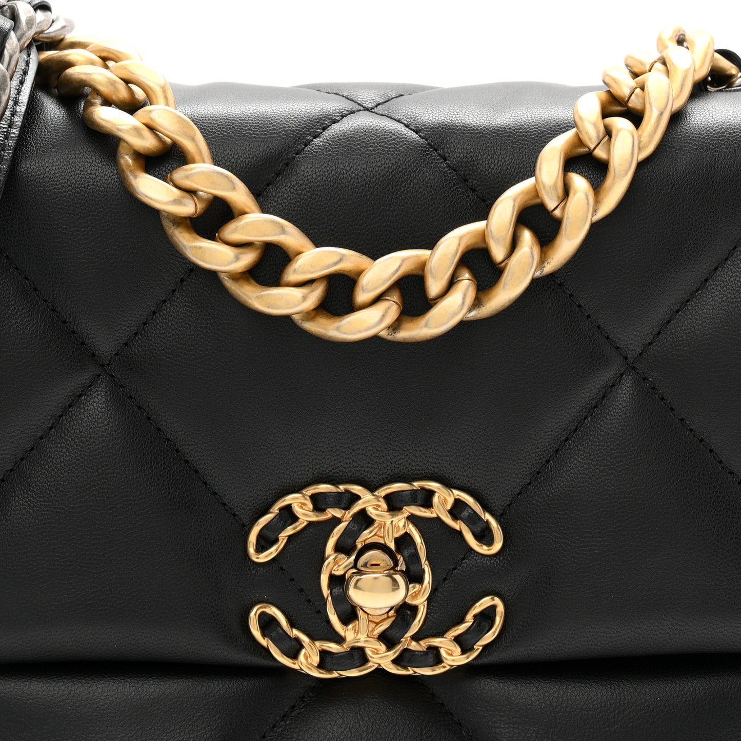 Goatskin Quilted Medium Chanel 19 Flap Black