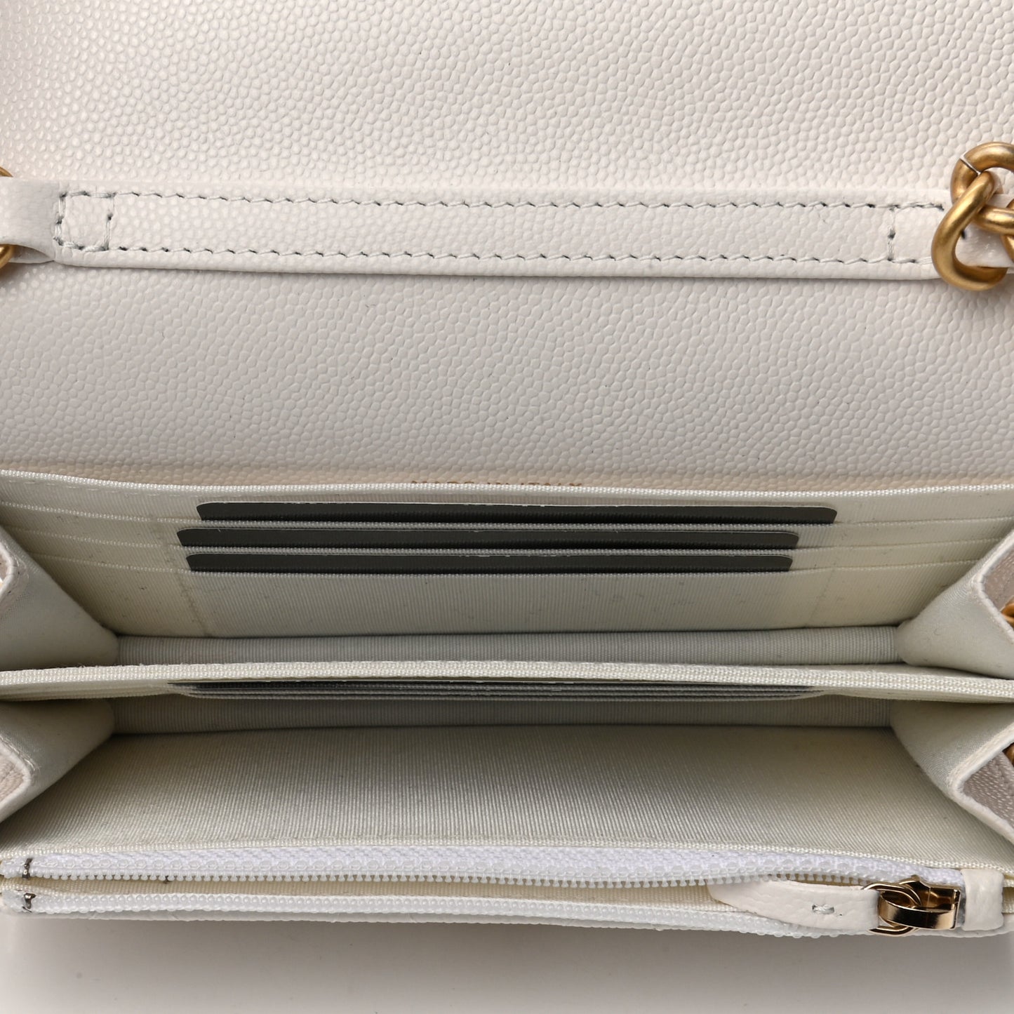 Caviar Quilted Large Bracelet On Chain Clutch White