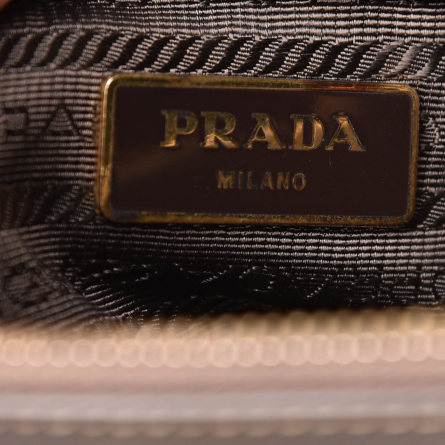 Saffiano Small Galleria Double Zip Tote Argilla
