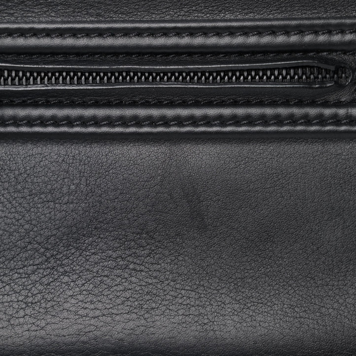 Supple Calfskin Medium Phantom Luggage Black