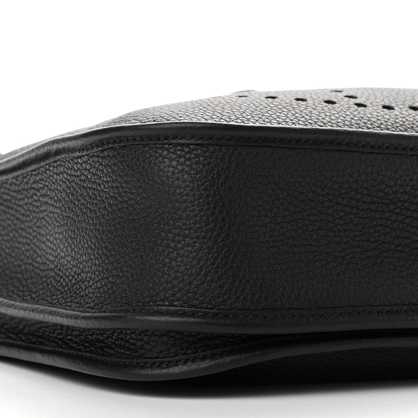 Taurillon Clemence Evelyne III PM Black