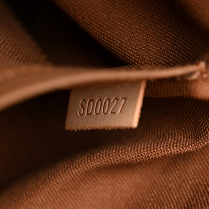Louis Vuitton Monogram Batignolles 7 of 10