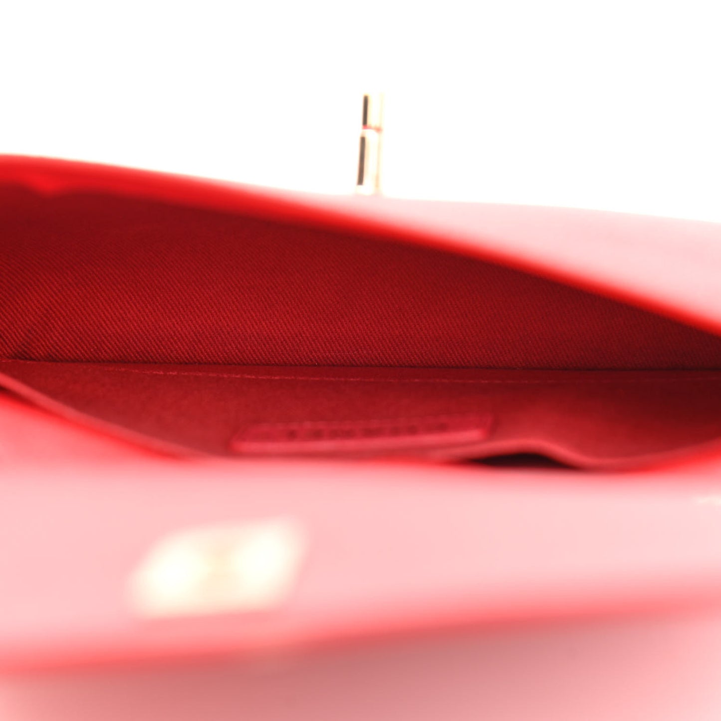 Caviar Flap CC Shoulder Bag Red