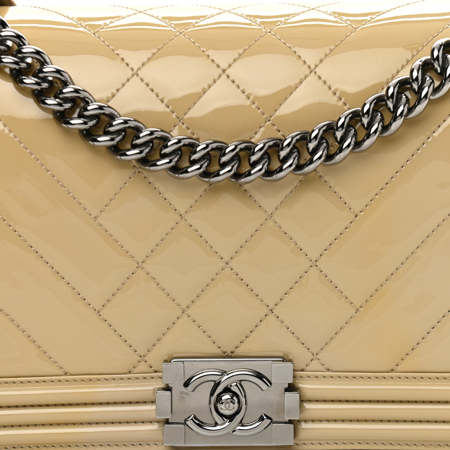 Patent Chevron Quilted New Medium Boy Flap Light Beige