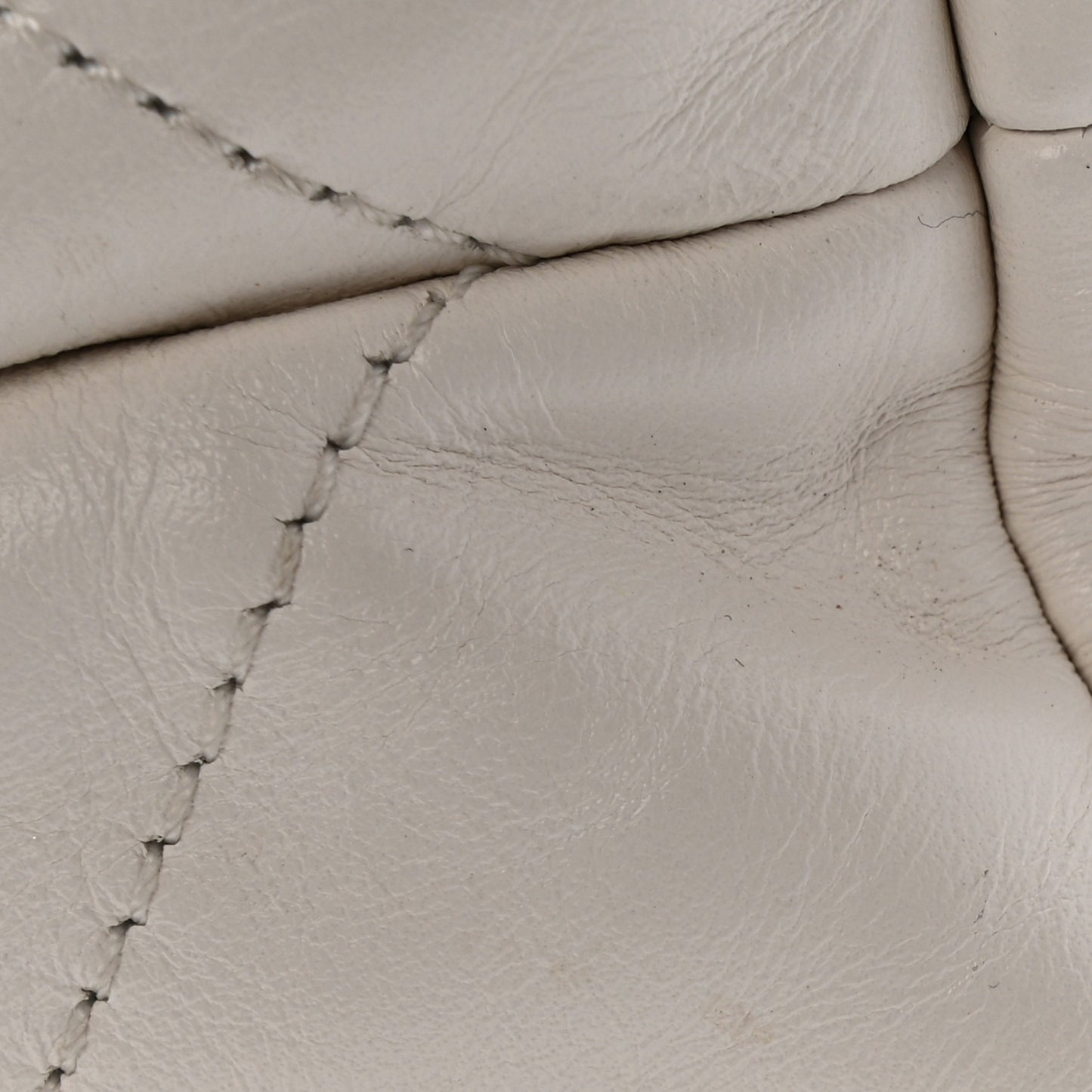 Shiny Calfskin Quilted Small Rainbow Chanel 22 White