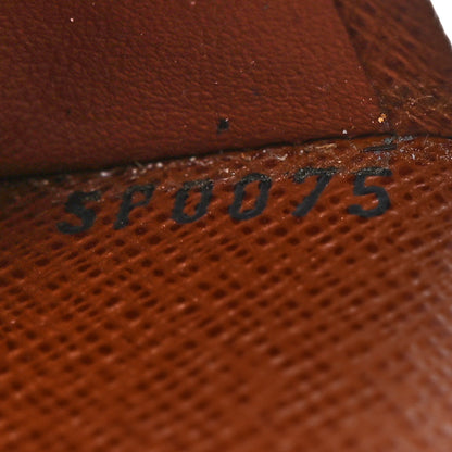 Louis Vuitton Monogram Medium Ring Agenda Cover 7 of 7