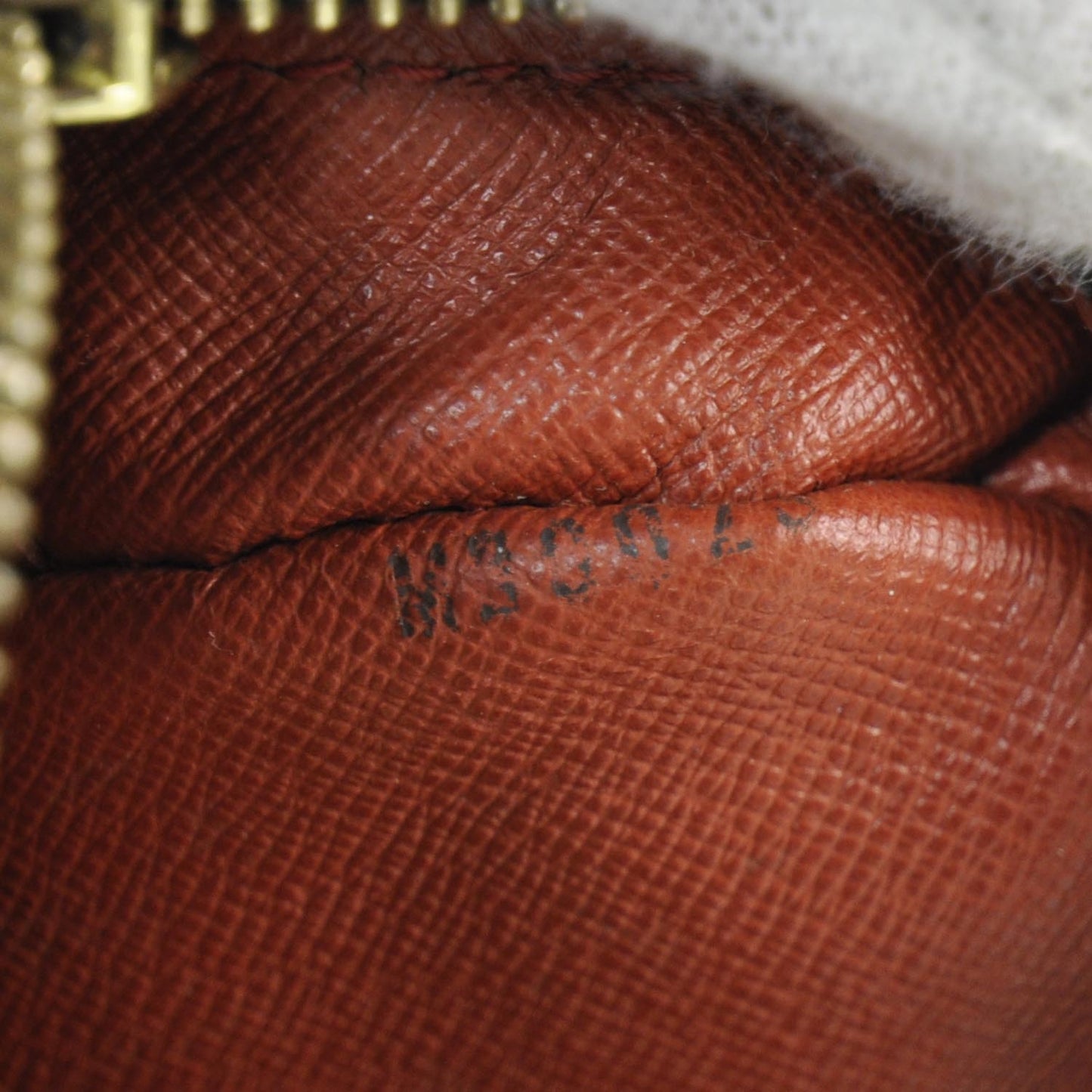 Damier Ebene Trocadero 27