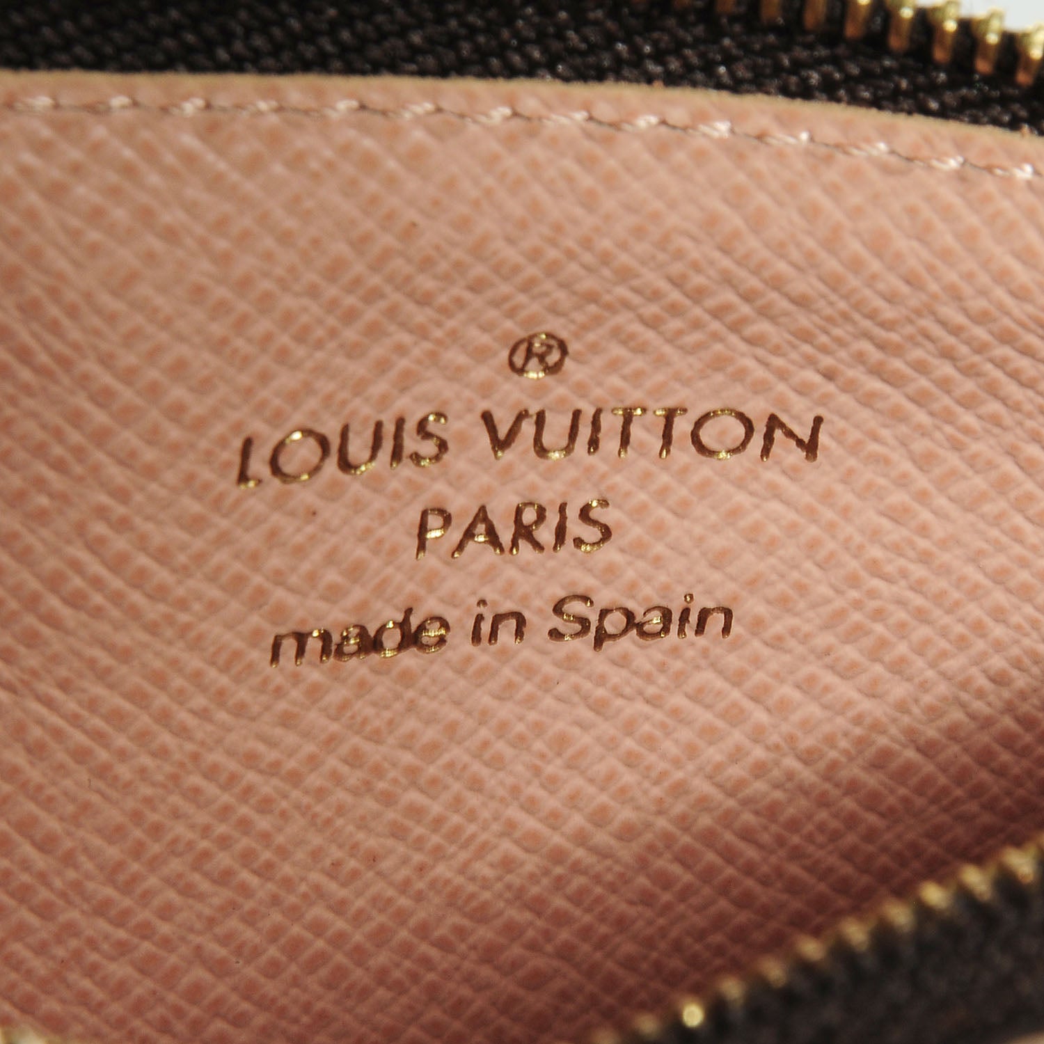 Louis Vuitton Monogram Affiche Key Pouch 6 of 7