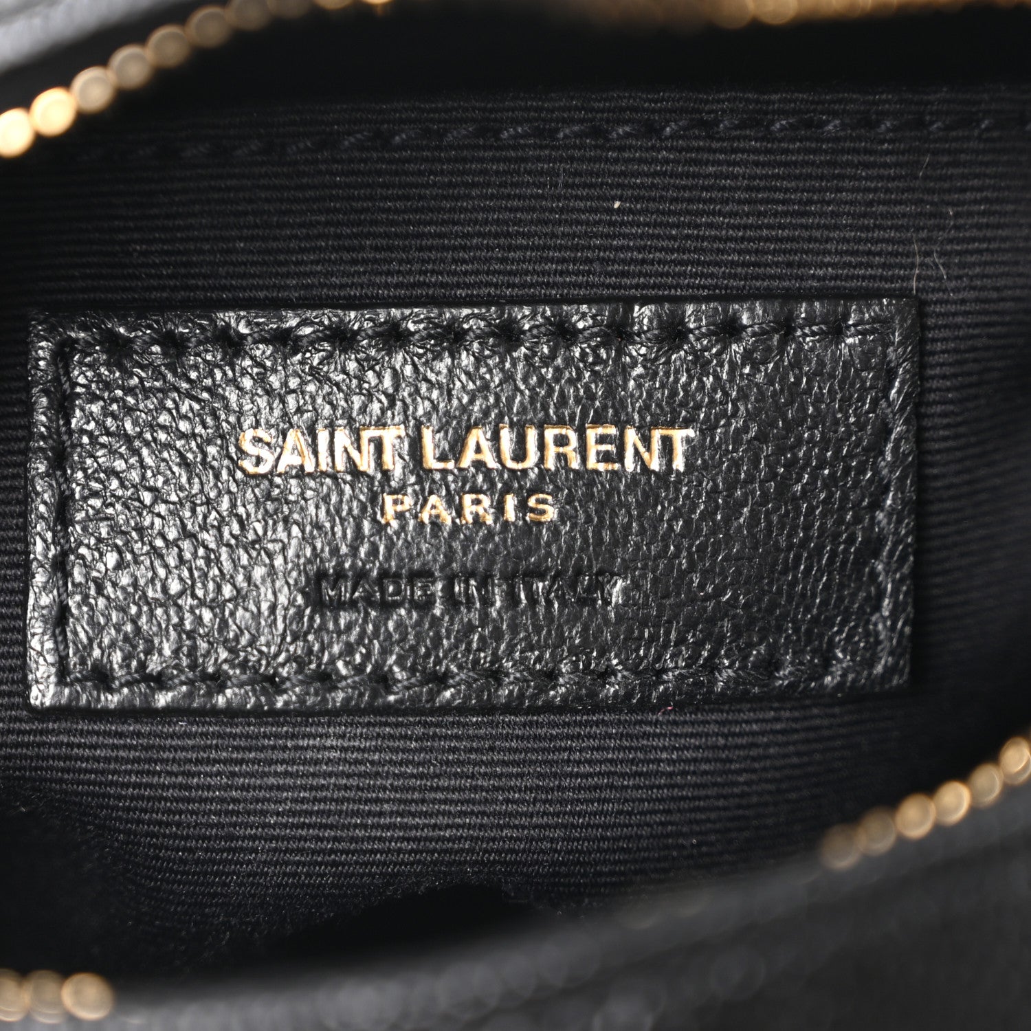 Saint Laurent Grain De Poudre Matelasse Chevron Quilted Round Vinyle Camera Bag Black 6 of 10