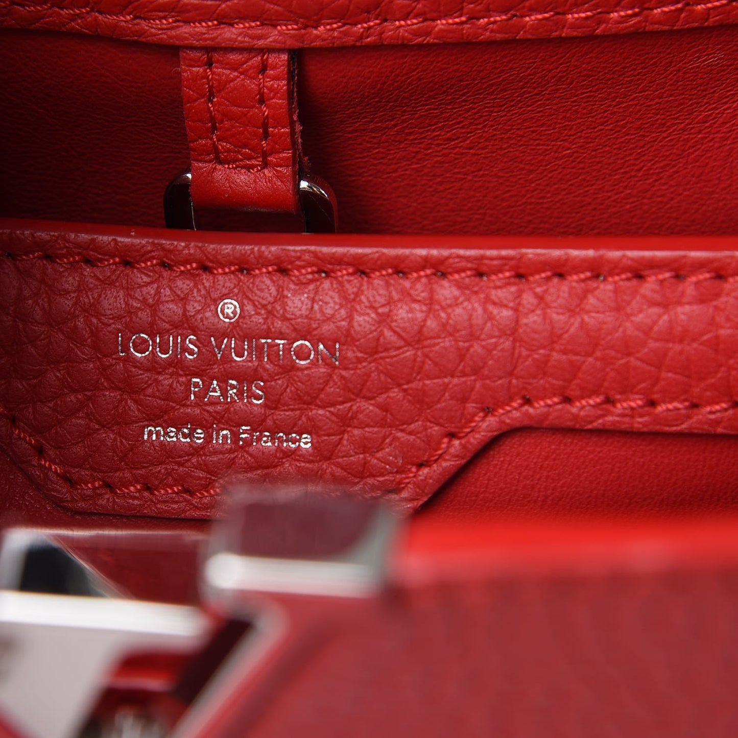 Taurillon Capucines PM Rubis