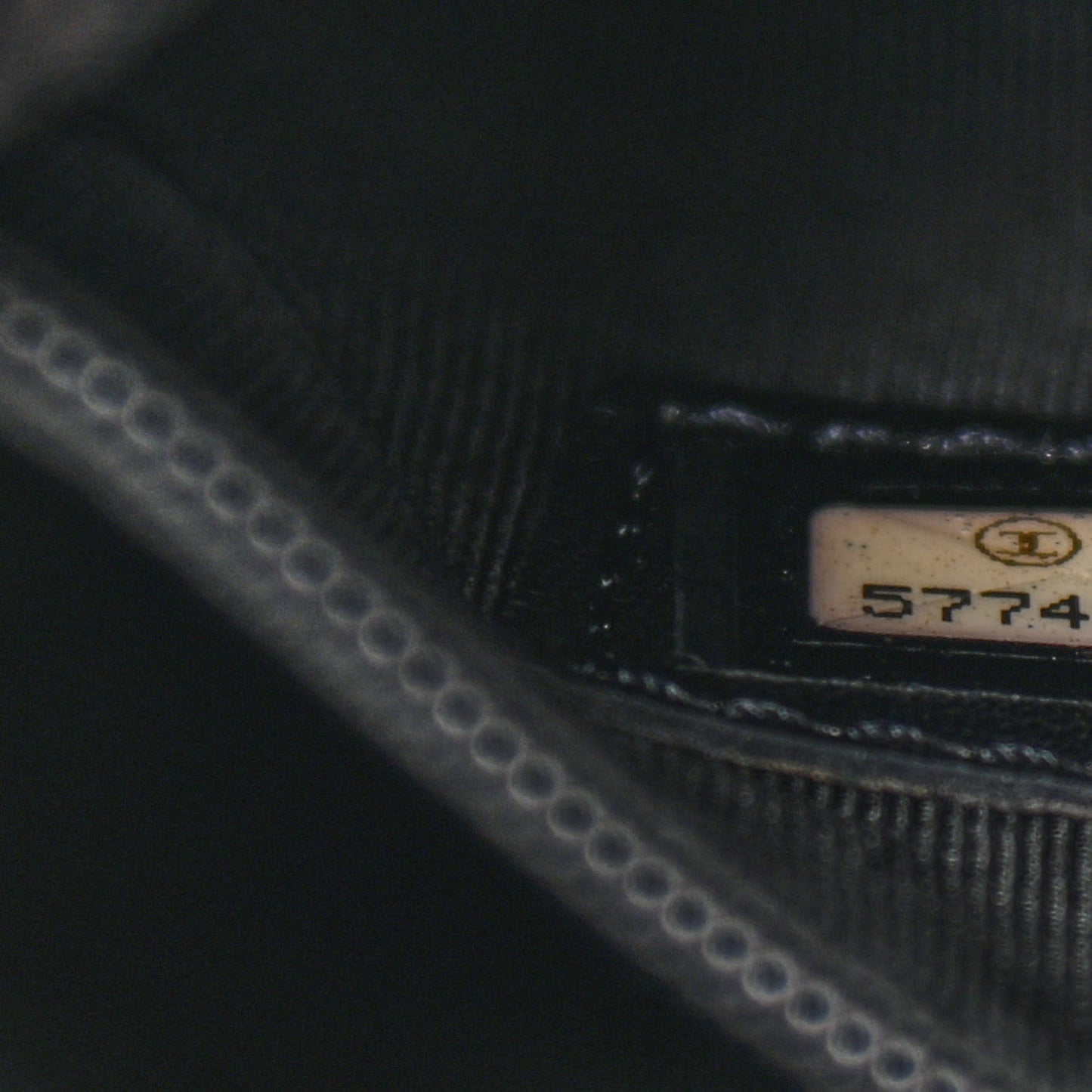Calfskin Small Messenger So Black