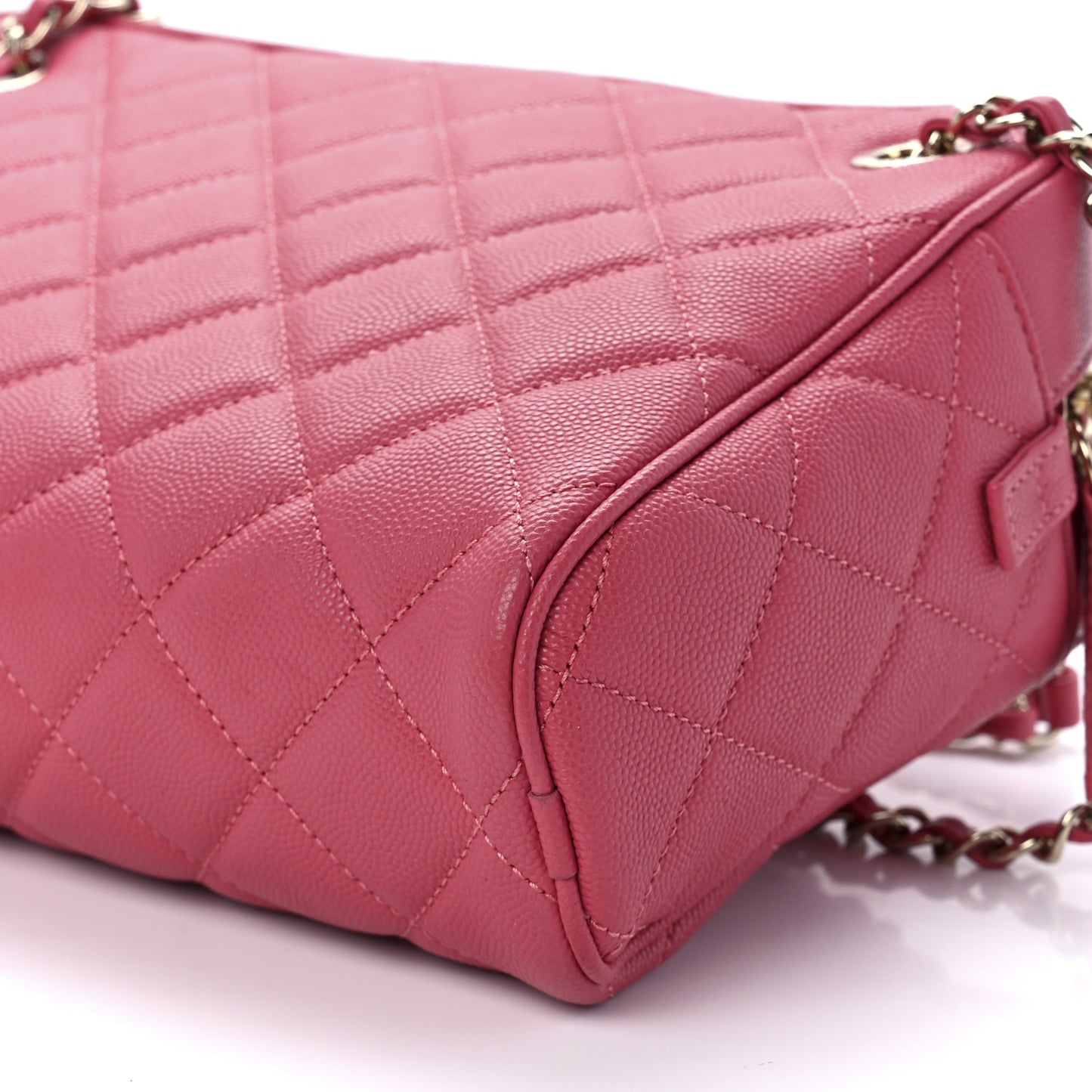 Caviar Quilted Medium In & Out Camera Case Pink