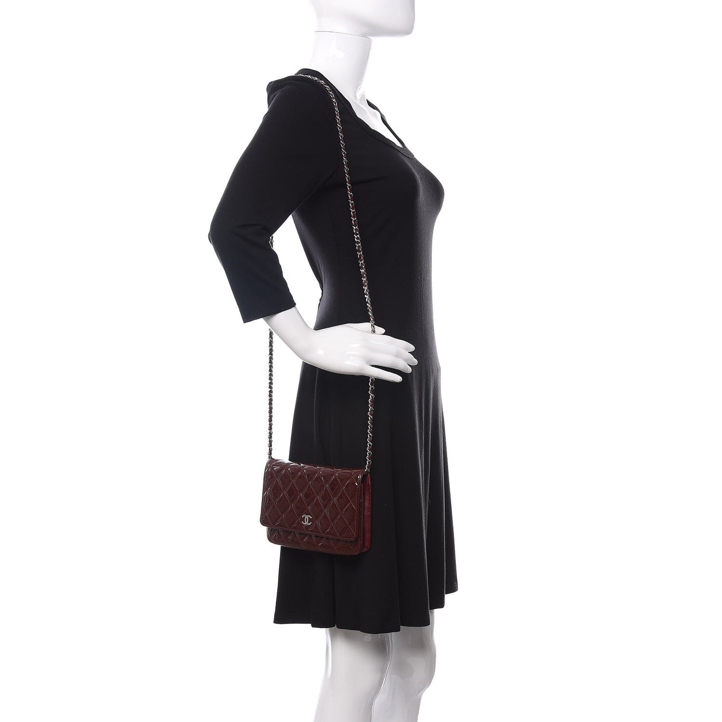 Patent Quilted Wallet On Chain WOC Burgundy