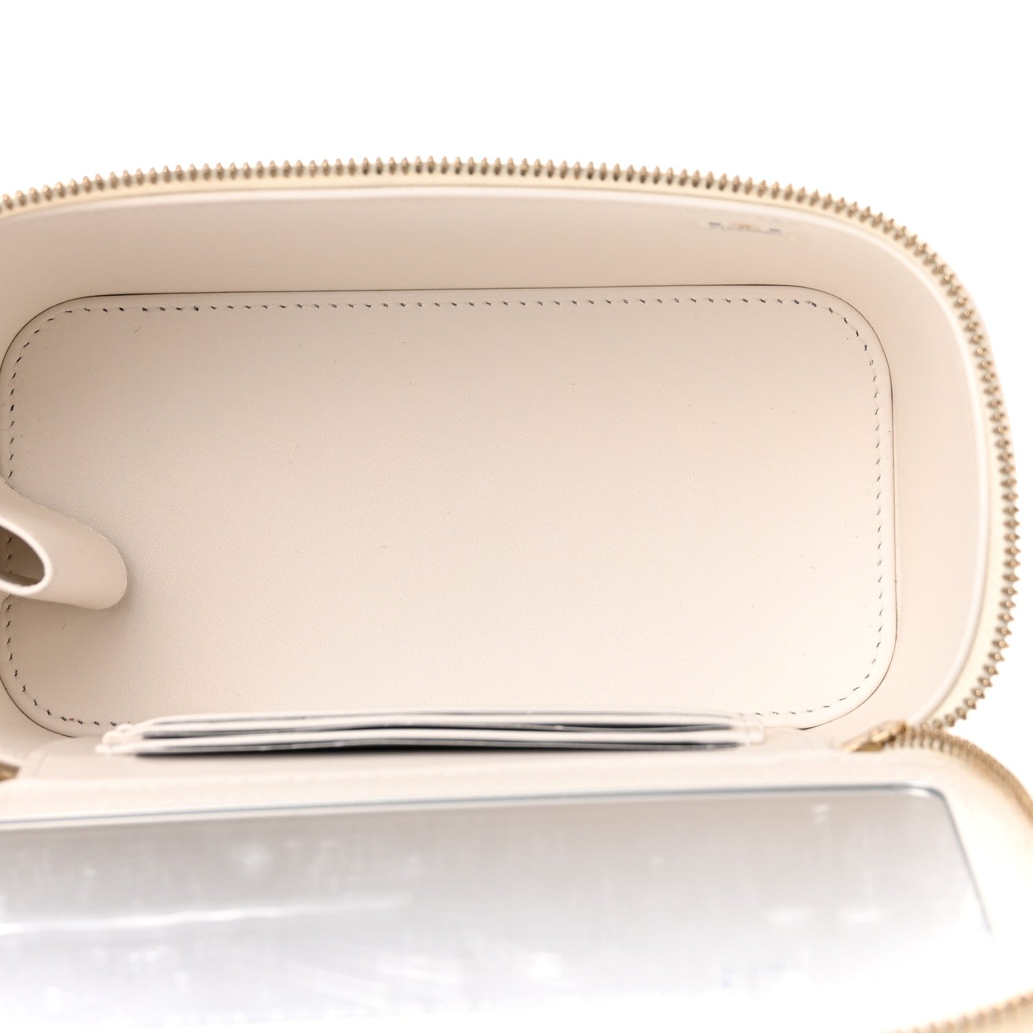 Chanel Caviar Quilted Enamel Coco Casino Small Vanity Case With Chain White 5 of 11