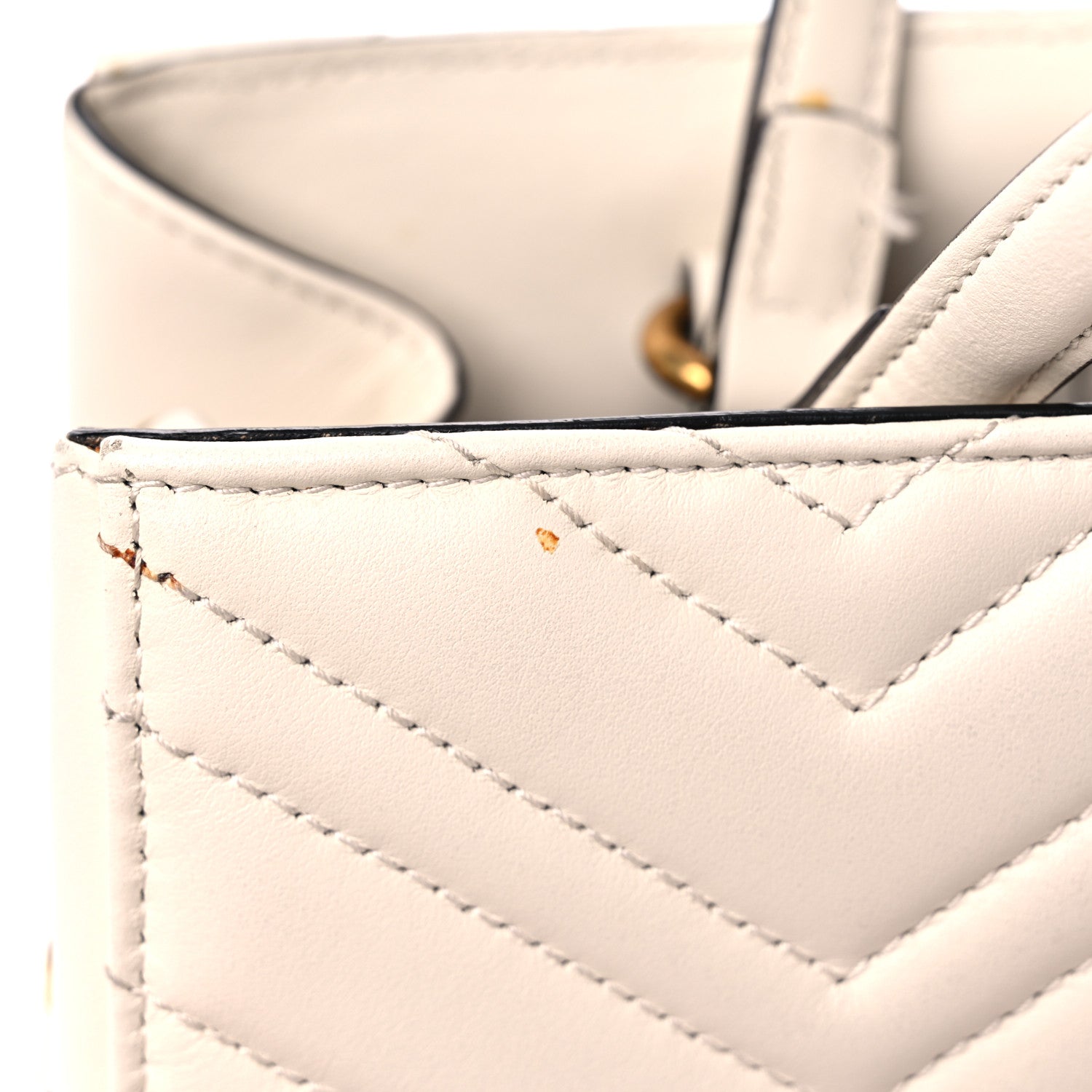 Gucci Calfskin Matelasse Small GG Marmont Tote White 21 of 23