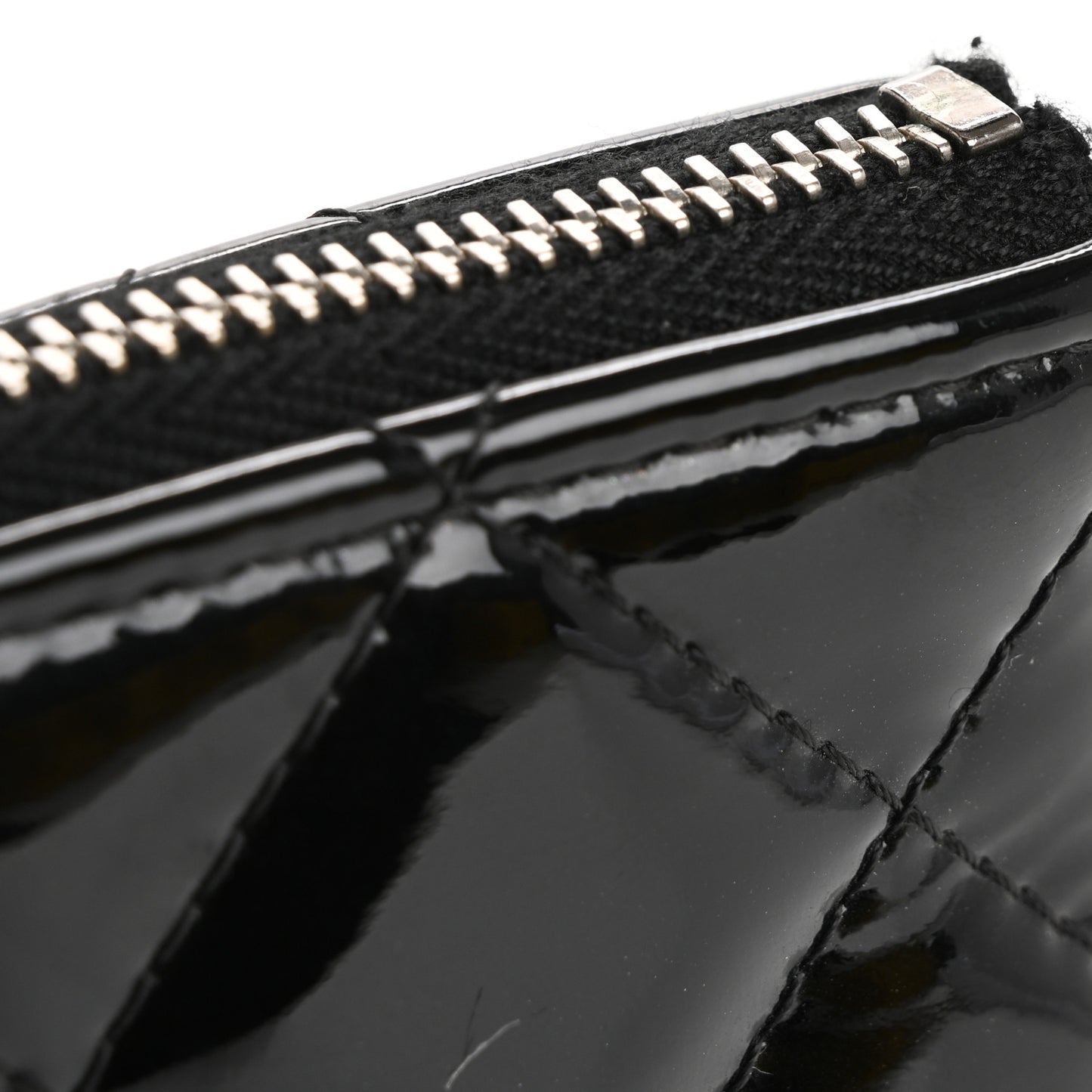 Patent Calfskin Quilted Medium Cosmetic Case Black